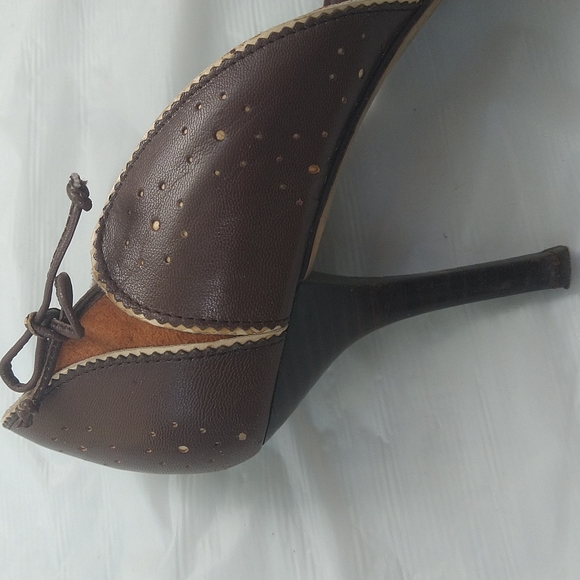 JOEY O Peep Toe Pumps - Picture 6 of 10